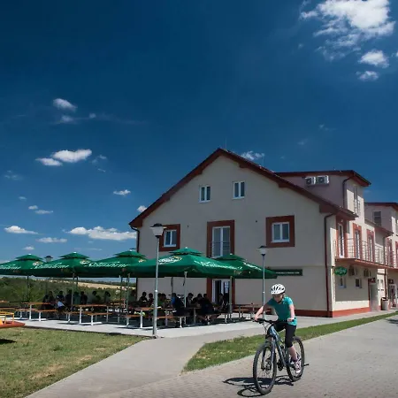 Mobilheim - Vyrovicka Prehrada Campingplads