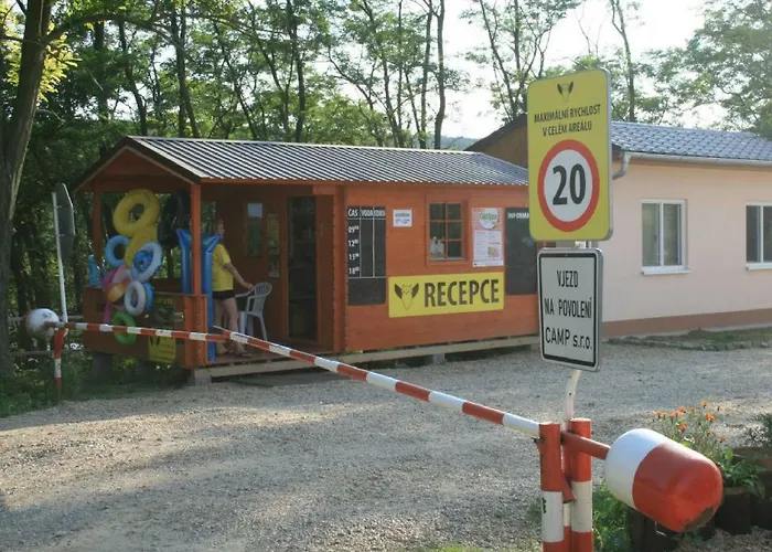Mobilheim - Vyrovicka Prehrada Campingplads